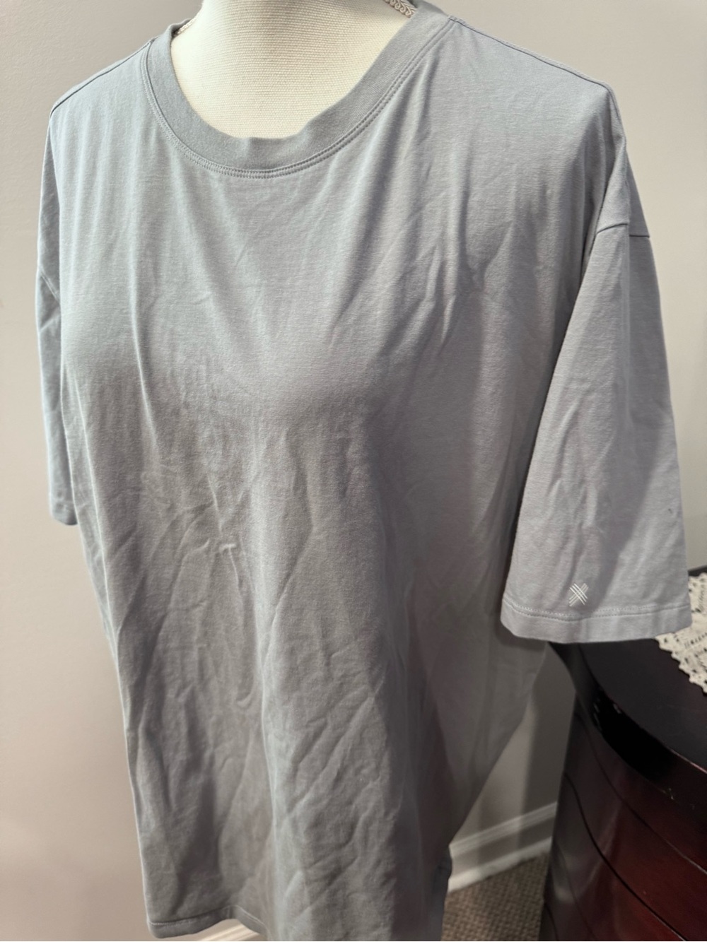 Classic Men's Crew Neck T-Shirt - Light Gray - Picture 4 of 8